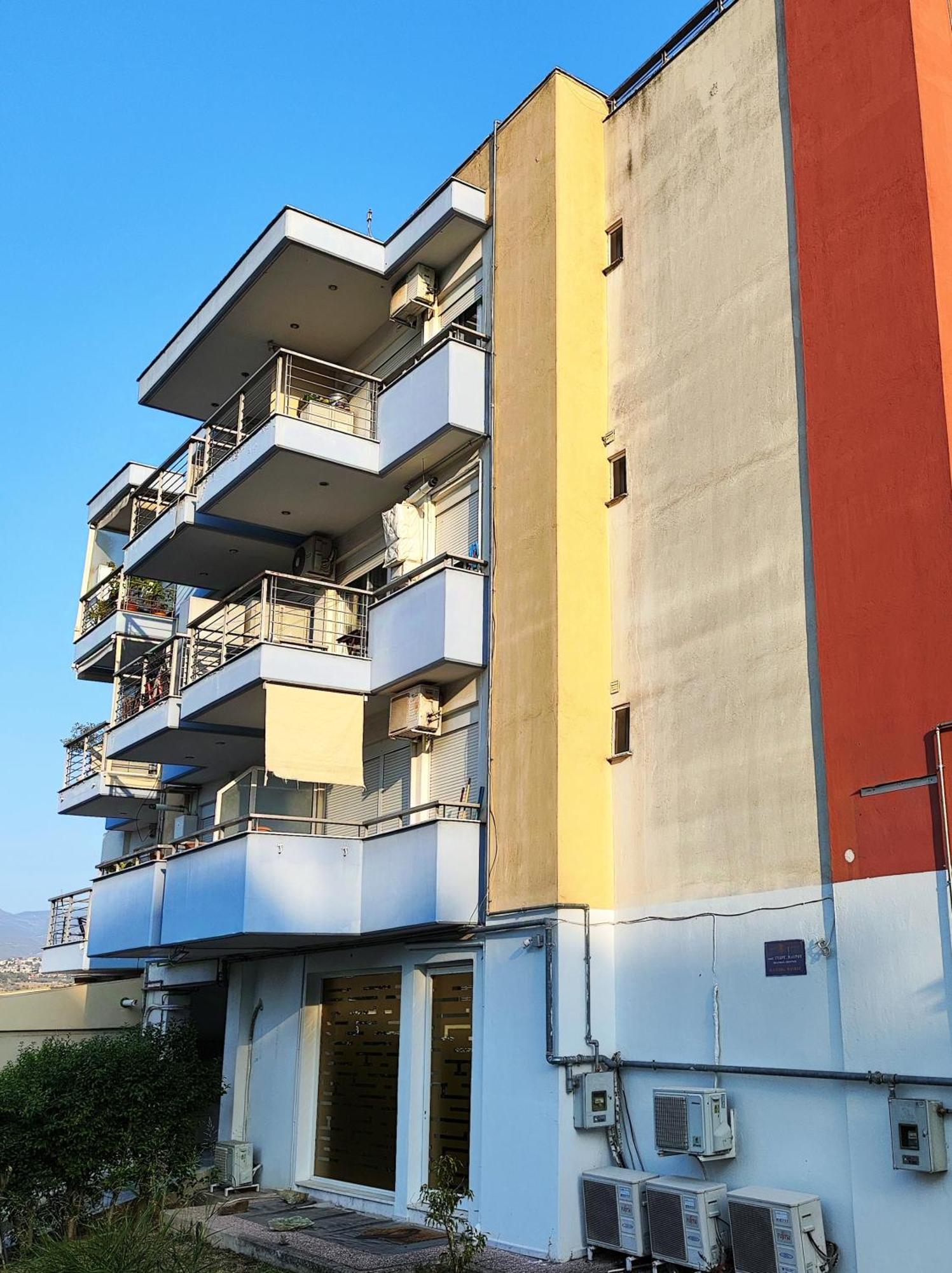 Homely Flat Near Airport Tesalonika Bagian luar foto