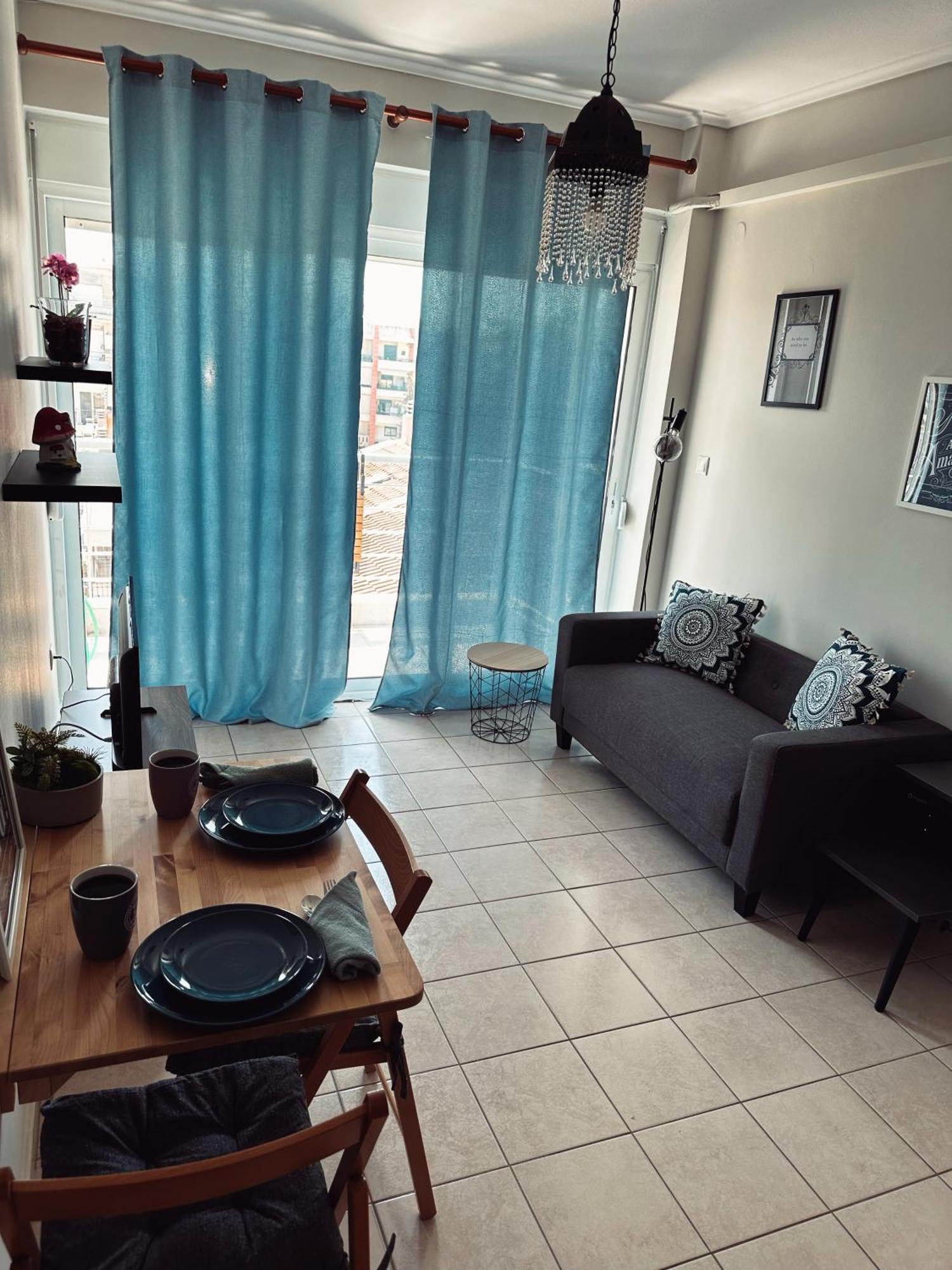 Homely Flat Near Airport Tesalonika Bagian luar foto